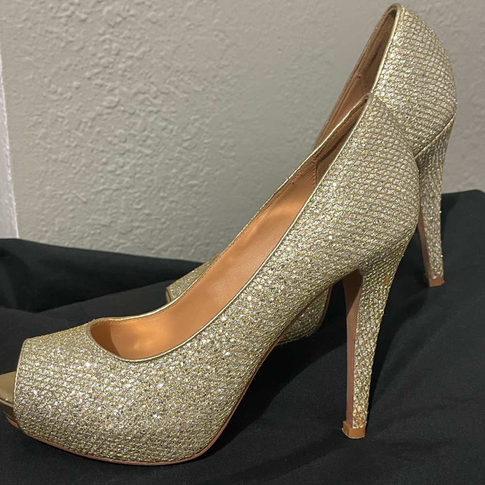 Badgley Mischka 4.5” stiletto heels